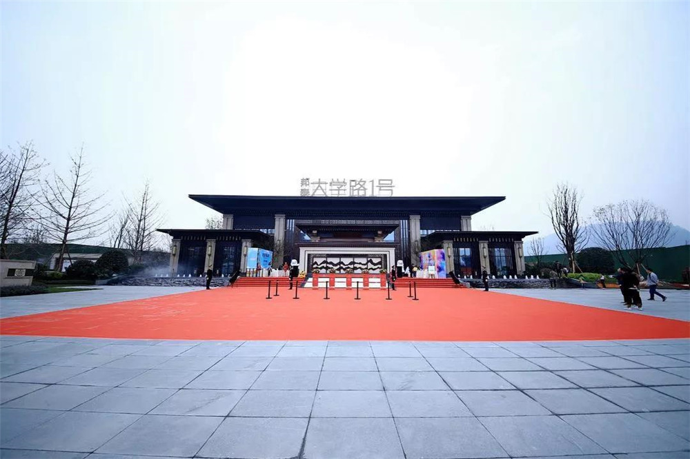 邦泰·大学路1号